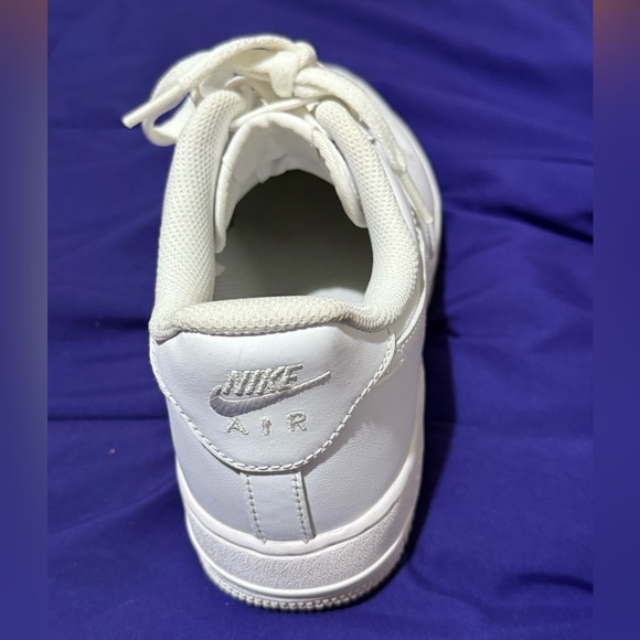 Nike Women’s Air Force 1 ‘07 White - Picture 5 of 15